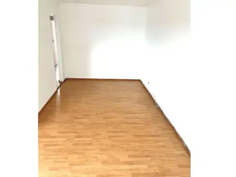 Venta Amplio Departamento Dos Dormitorios