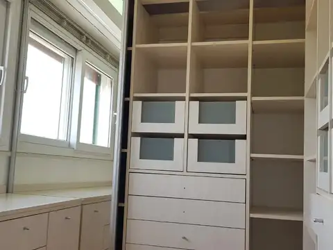 Departamento en Alquiler con 1 cocheras