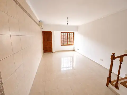 Depto Tipo Casa en Venta en Vélez Sarsfield, USD 190.000