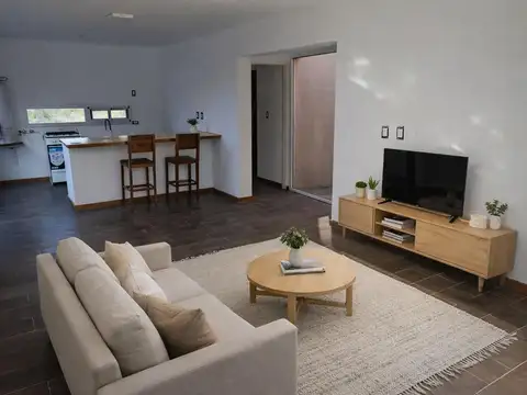 Casa 3 ambientes con 2 baños