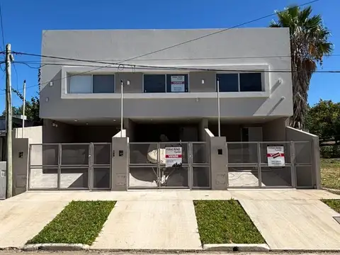 CASA /DUPLEX de 2 Dormitorios a estrenar