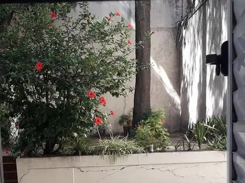 Avenida Rivadavia 2300