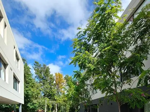 Depto Tipo Casa en Venta con 1 cocheras