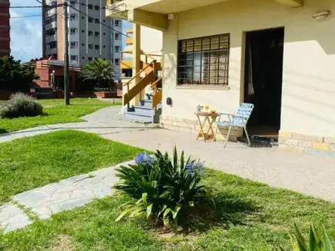 Departamento en venta - 2 Dormitorios 2 Baños - Villa Gesell