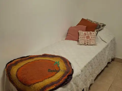 Casa en Alquiler con 1 cochera