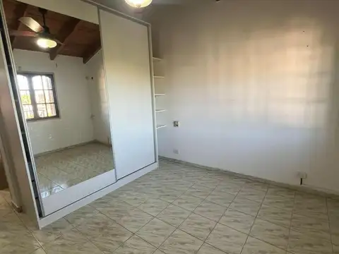 VENTA - CASA CON PILETA  VILLA CARLOS PAZ,  CORDOBA