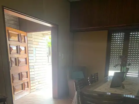 Casa 7 ambientes con 3 baños
