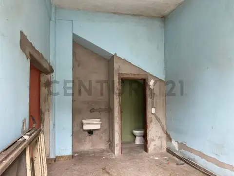 ALQUILER DEPOSITO CON COCHERA EN LANUS