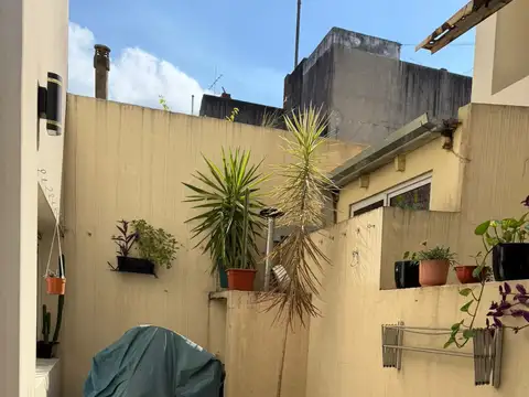 Depto Tipo Casa en Venta en Liniers, USD 99.000