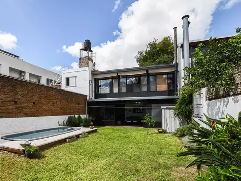 Casa en Venta con 1 cochera