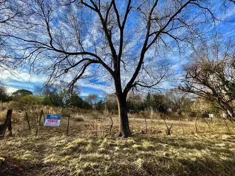 Venta de lote económico, B° Sexto Loteo. Calamuchita. Cód (2182)