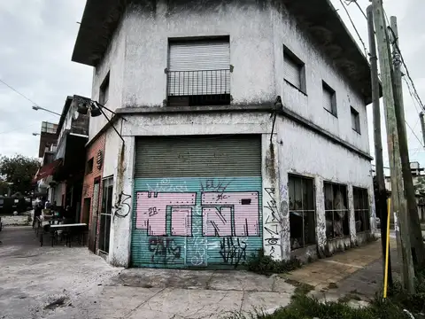 local en esquina en Villa Lynch