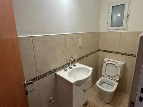 CASAS - DUPLEX - LOS TRONCOS, RESISTENCIA