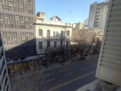 Avenida Colon 100, Piso 0