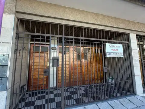 Casa - Venta - Argentina, Avellaneda - AV. SANTA FE 2030