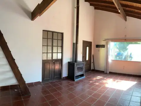 Venta Casa 5 Amb con Pileta La Reja APTO CREDITO