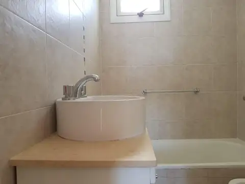 Departamento en Alquiler con 1 cocheras
