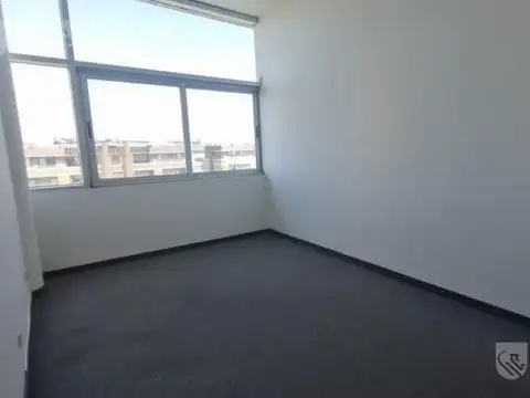 Oficina de 99 m2 cubiertos en alquiler en Vientos del Delta 2 - Nordelta