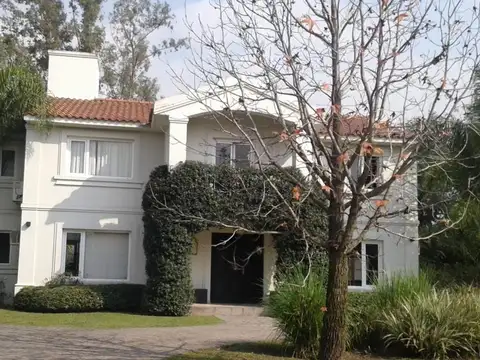 IMPORTANTE CASA EN VENTA, COUNTRY MARCOS PAZ, YERBA BUENA