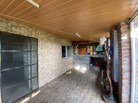 Venta Chacra Casa  Los Cerrillos 1.5 HA con Renta
