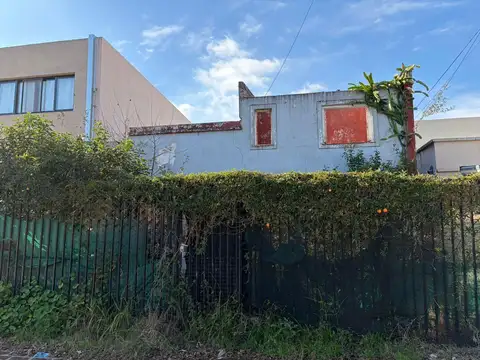 Terreno en Venta 8  mts Frente
