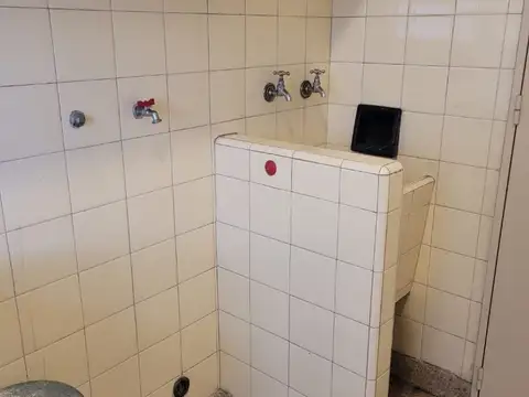 HERMOSO DEPARTAMENTO - 2 AMBIENTES - C/FRENTE CON BALCON - MUCHA LUZ Y SOL