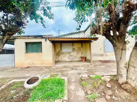 CASA EN LA LOCALIDAD DE ALTOS DE CHIPIÓN CORDOBA