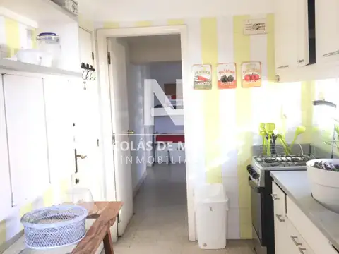 Vende Departamento de 3 dormitorios frente al puerto de Punta del Este