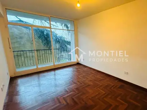 Departamento  en Venta en Ciudad Jardin, Tres de Febrero, G.B.A. Zona Oeste