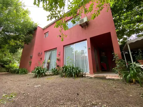 Casa en VENTA 7 110 y 112 Ensenada