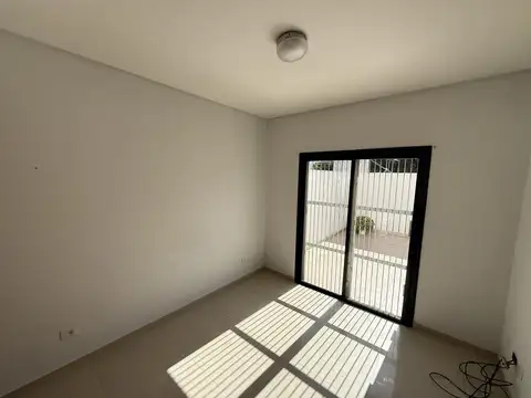 Departamento en Alquiler en Berazategui, $ 700.000