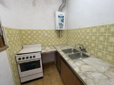Casa 2 ambientes con 2 baños