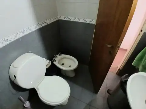 Depto a la venta de 1 habitación con patio interno.