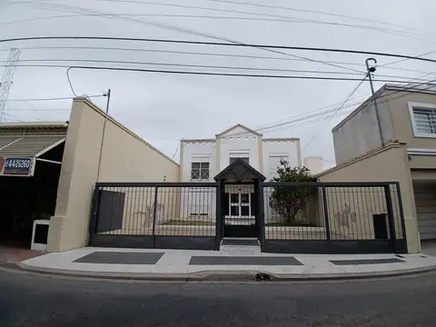 Depto a la venta de 1 habitación con patio interno.