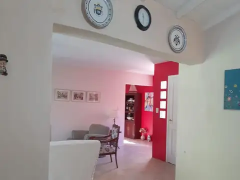 Casa en Venta en La Lucila, USD 480.000