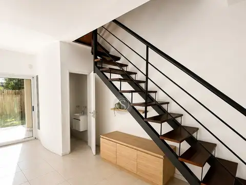 Departamento en Alquiler en Petrel Village, $ 1.950.000