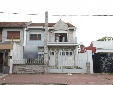 VENTA Chalet en dos plantas BARRIO INGLES