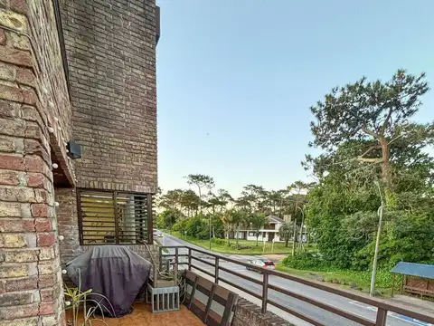 Departamento en Venta en Playa Mansa, USD 270.000