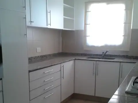 San Martín 100, Piso 6