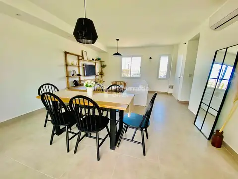 DUPLEX EN BARRIO CERRADO A ESTRENAR! 3 DORMITORIOS, ESCRITORIO Y JARDIN!