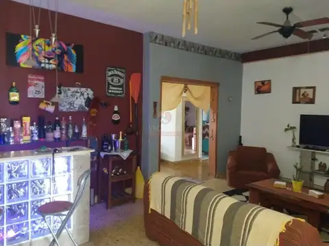 Casa 4 ambientes con 1 baño