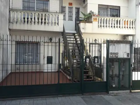 Dto 3 amb al frente 1er piso