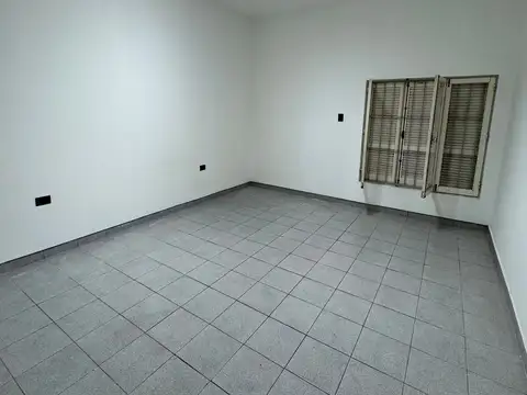 Casa en Alquiler con 1 cochera