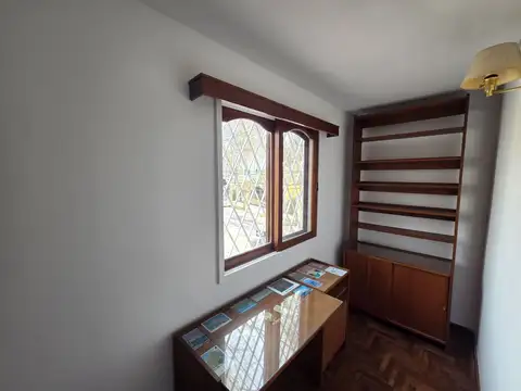 EDUARDO MADERO al 200