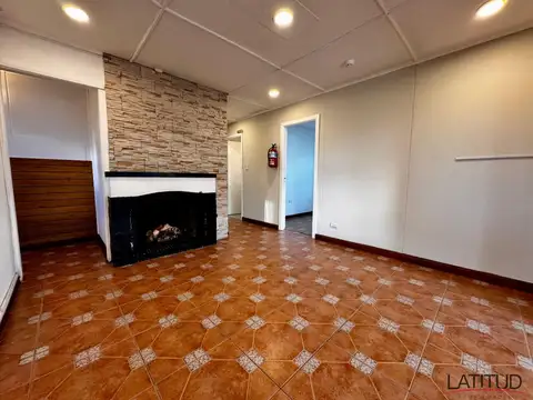 Casa en Alquiler con 1 cochera