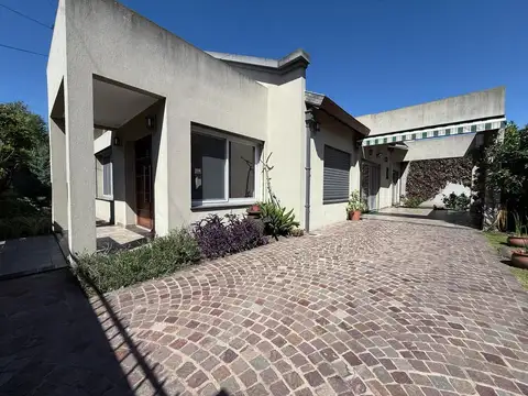 Casa en Venta en Ituzaingo, USD 270.000