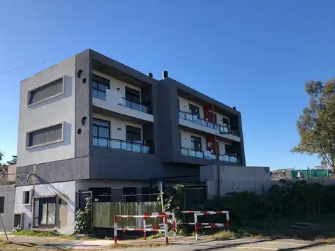 DTO 2 AMB "LOS ALAMOS" FINANCIA 40% HURLINGHAM (Zº Iglesia)
