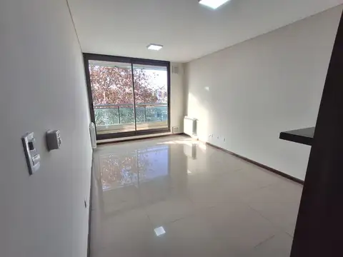 Departamento de dos dormitorios en alquiler en Av. Pellegrini al 3700 Rosario