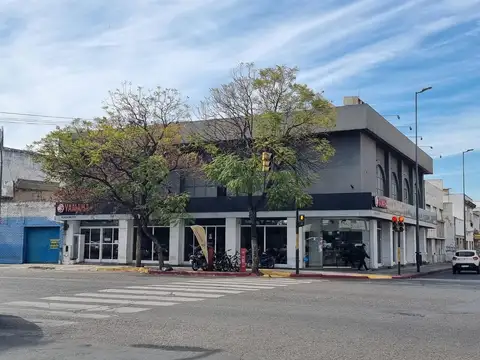 VENDO IMPORTANTE ESQUINA APTA DESARROLLO APTO 5.813m2