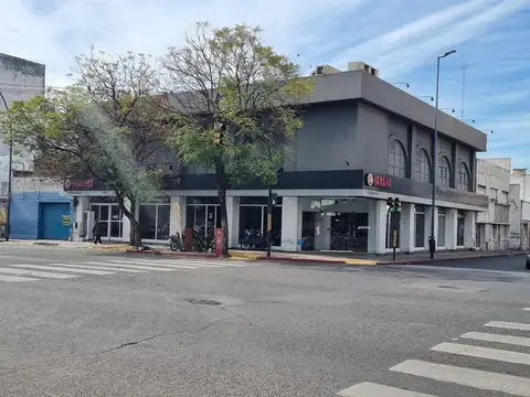 VENDO IMPORTANTE ESQUINA APTA DESARROLLO APTO 5.813m2
